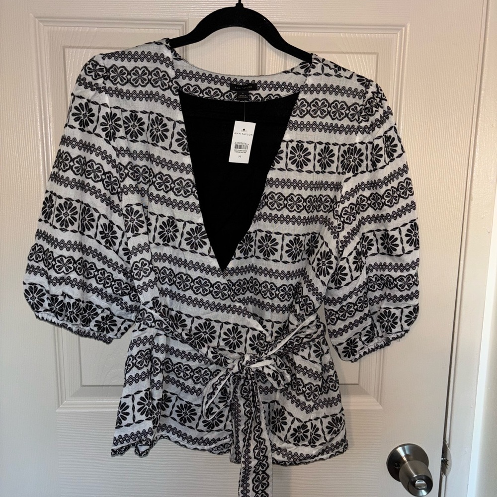 Ann Taylor Black and White Floral Blouse